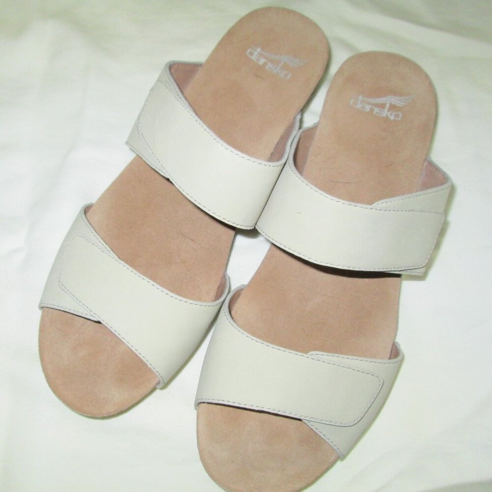 Dansko Wedge Sandals, Size 10, Light Grey, NWOT